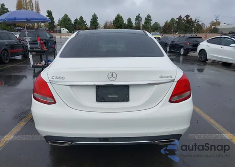 2017 Mercedes-Benz C 300 4Matic из США, поврежденный, VIN 55SWF4KB4HU227458